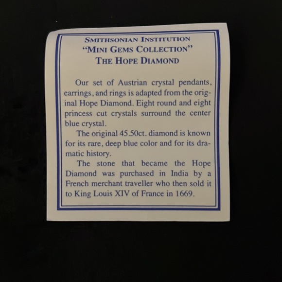 New Smithsonian Institute Mini Gem Hope Diamond Replica Earrings - Picture 2 of 2